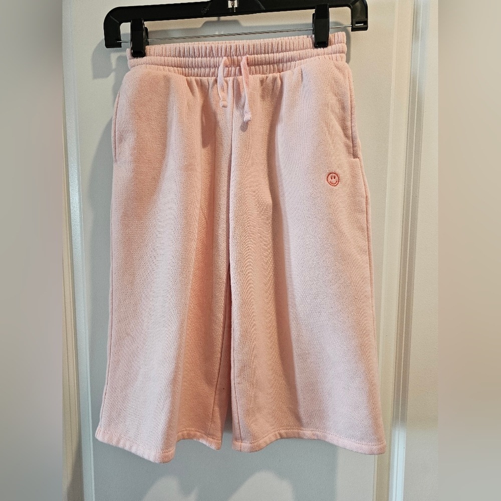 Kid's sz 6 6X Soft Pink Smiley Face Athletic‎ Shorts Recycled Polyester